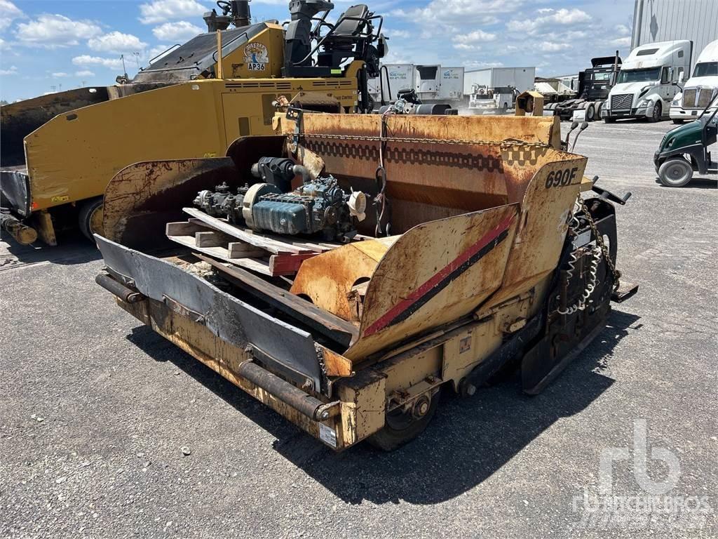 Mauldin 690F Asfalta klājēji