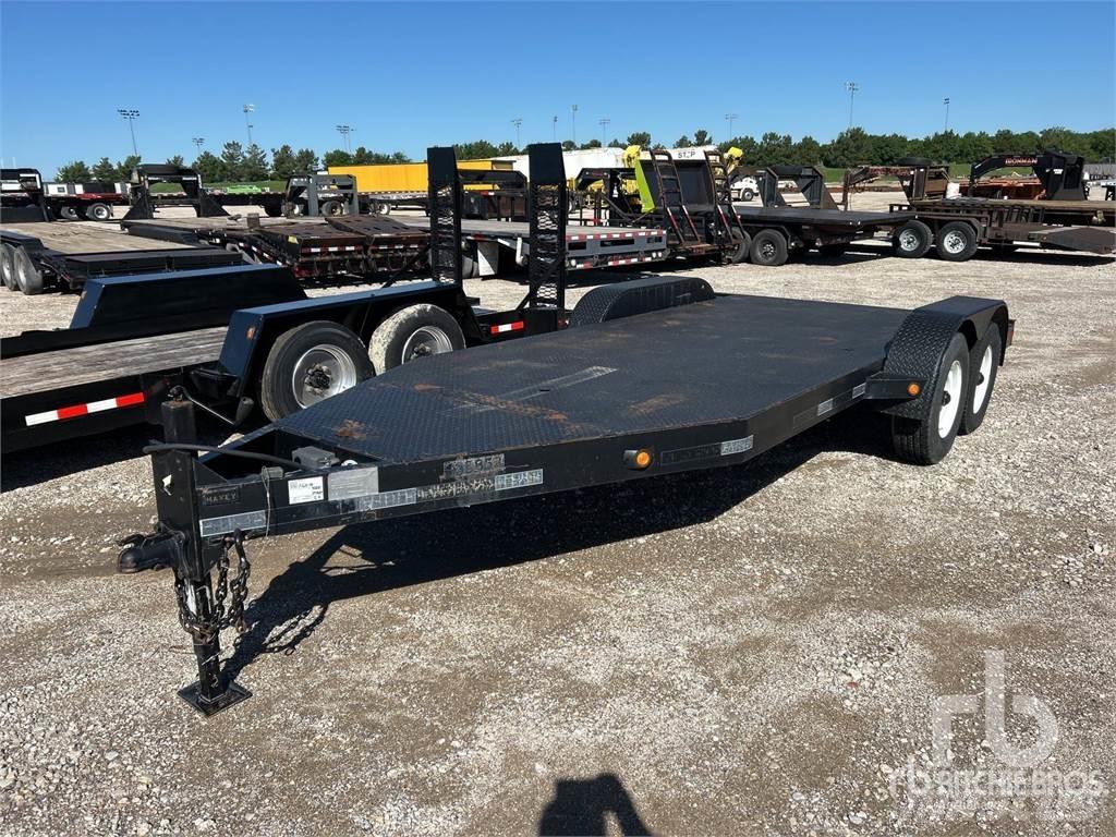 Maxey 14 ft T/A Auto pārvadāšanas treileri