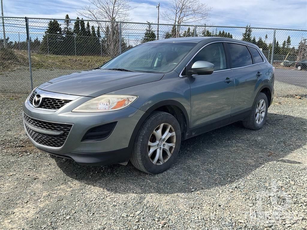 Mazda CX-9 Vieglais kravas automobilis/izkraušana no sāniem