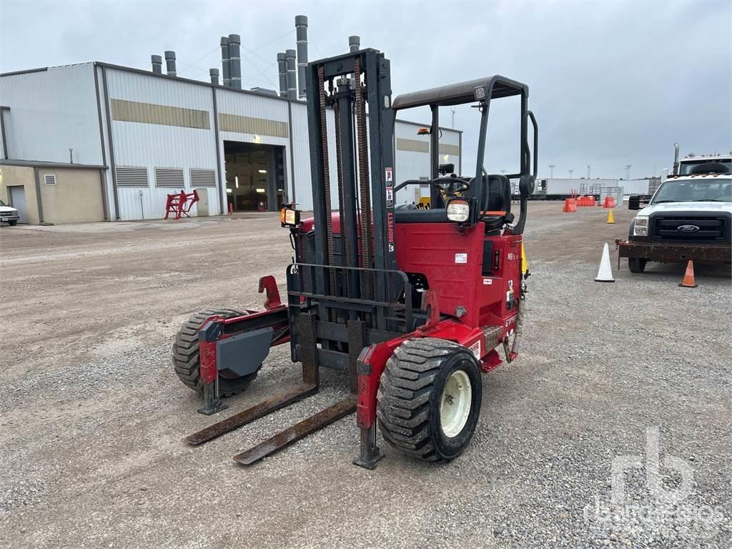 MOFFET M8 55.3 Tehnika ar dīzeļa dzinēju