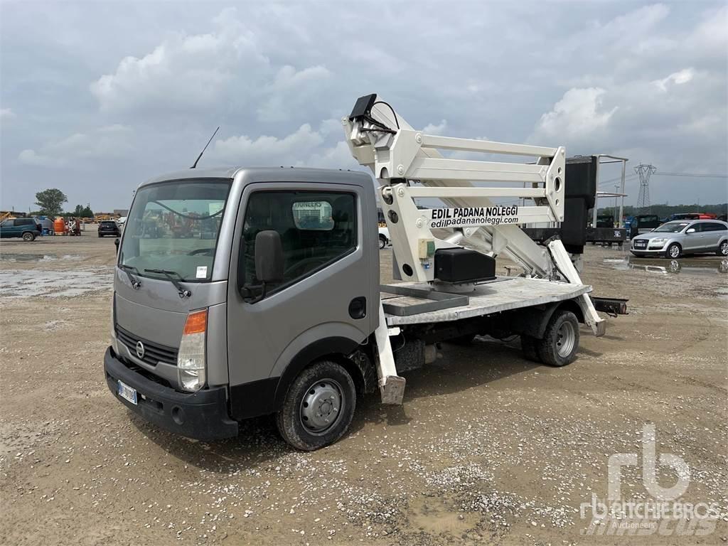 Nissan CABSTAR Pacēlājplatformas - piekabes