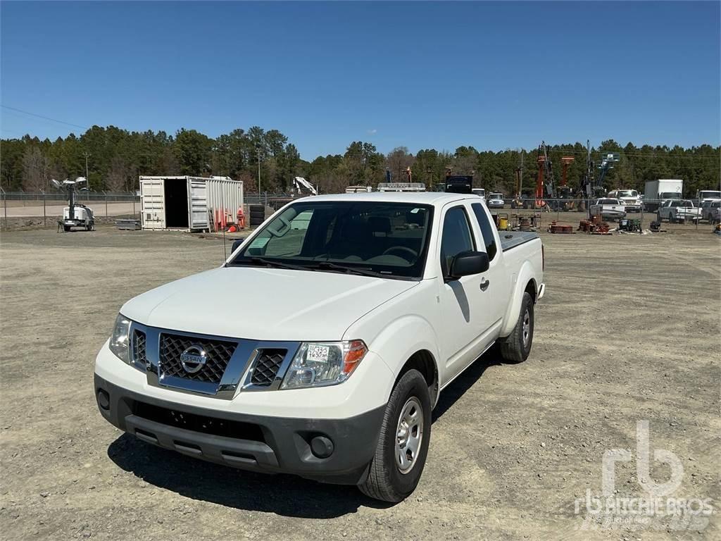 Nissan FRONTIER Vieglais kravas automobilis/izkraušana no sāniem