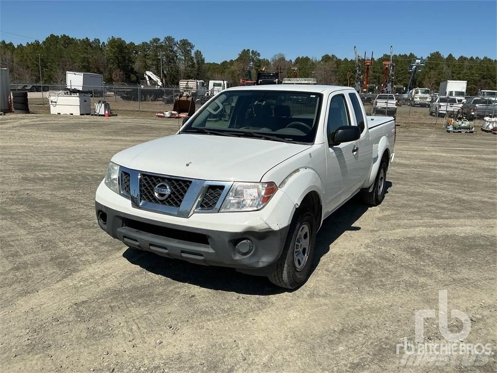 Nissan FRONTIER Vieglais kravas automobilis/izkraušana no sāniem