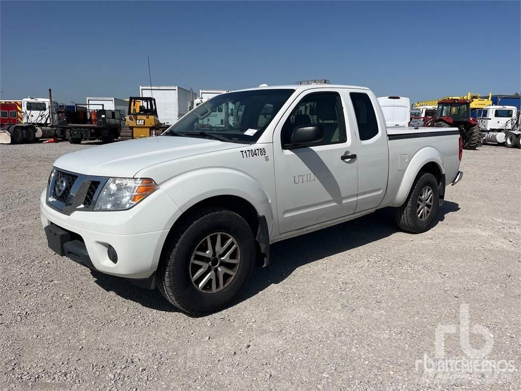 Nissan FRONTIER Vieglais kravas automobilis/izkraušana no sāniem