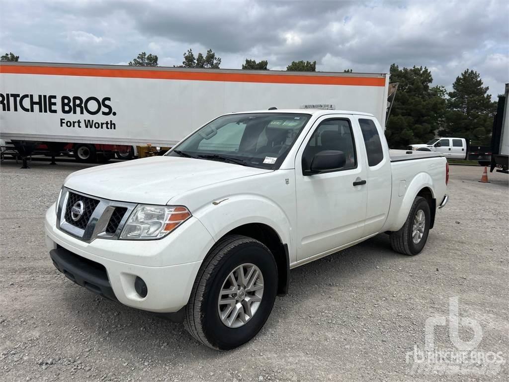 Nissan FRONTIER Vieglais kravas automobilis/izkraušana no sāniem