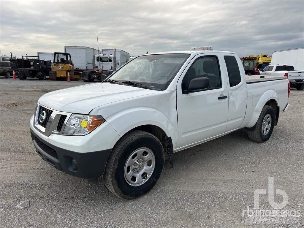 Nissan FRONTIER Vieglais kravas automobilis/izkraušana no sāniem