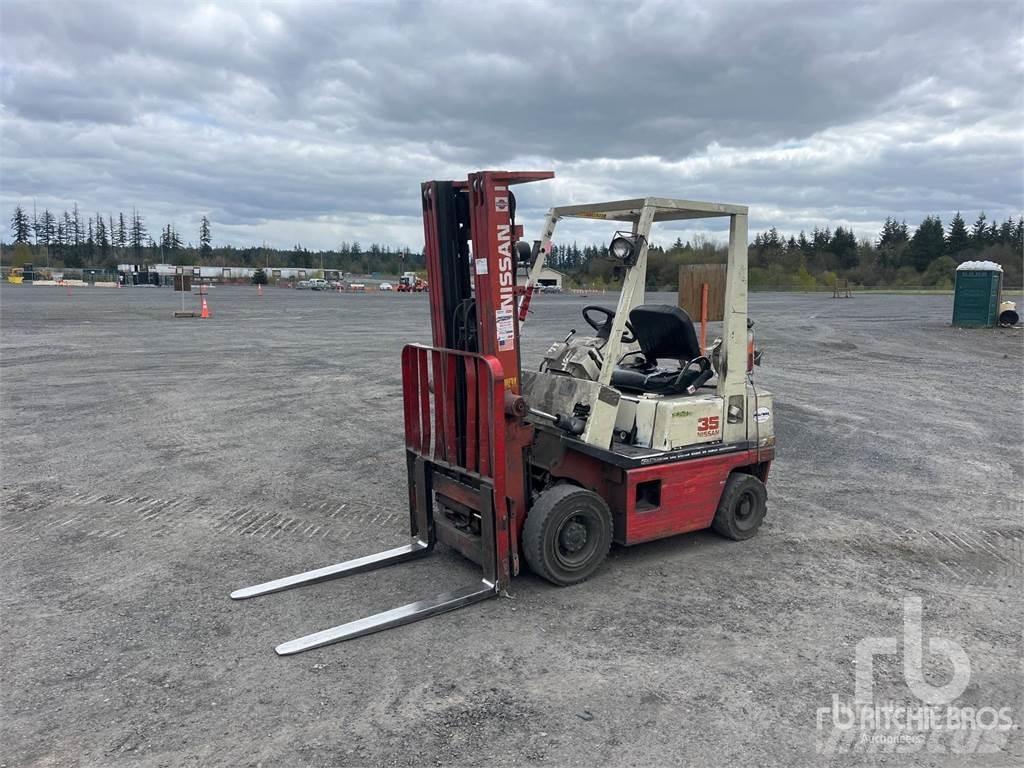 Nissan PH01A18V Tehnika ar dīzeļa dzinēju