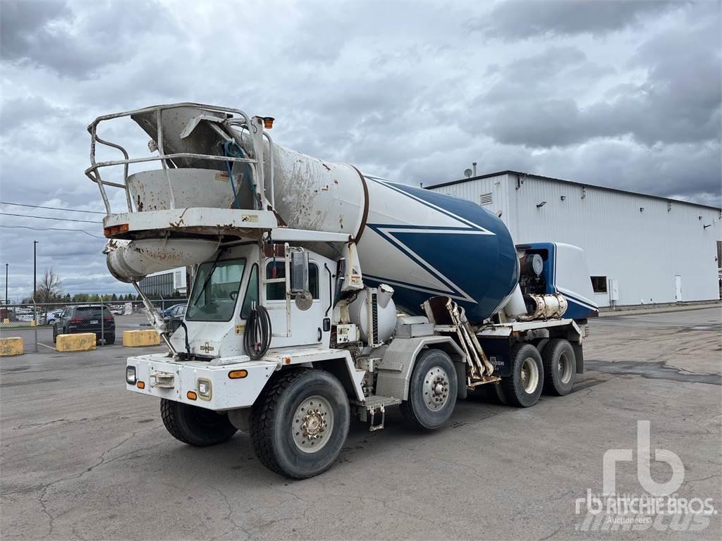 Oshkosh S-2346 Betonvedēji