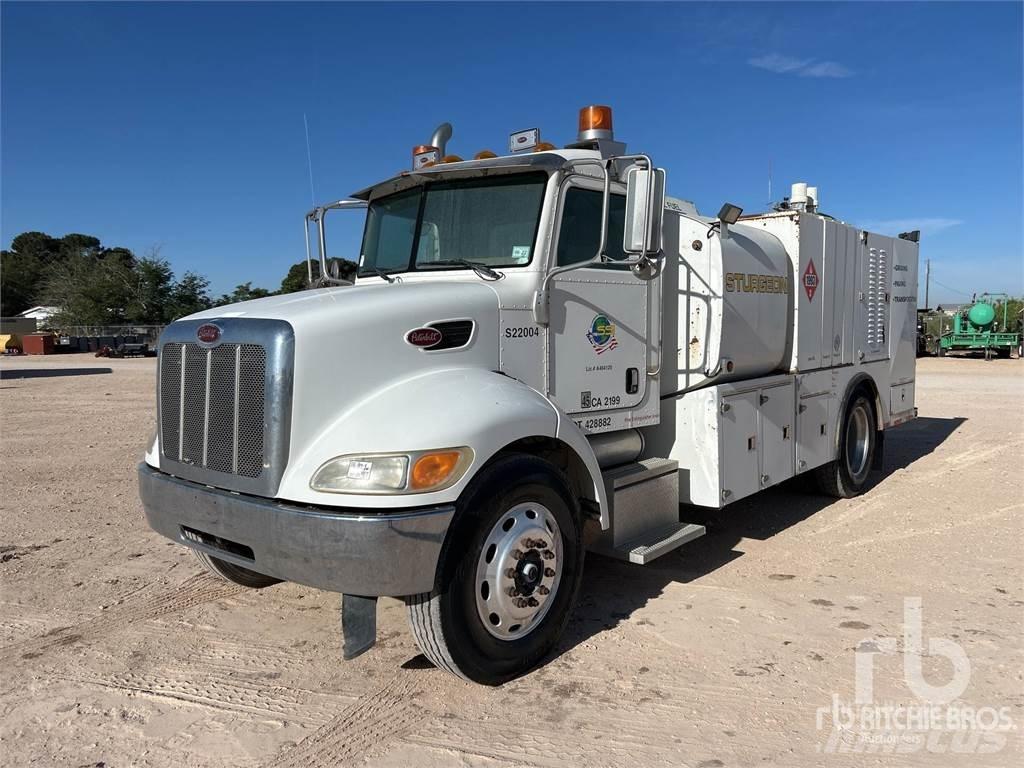 Peterbilt 335 Autocisterna