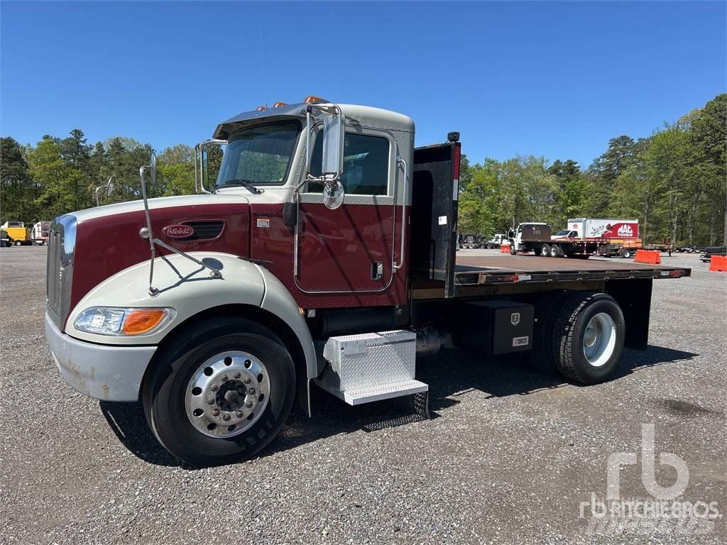 Peterbilt 337 Platformas/izkraušana no sāniem