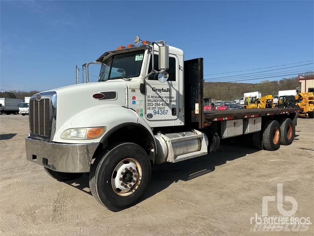 Peterbilt 382 Platformas/izkraušana no sāniem