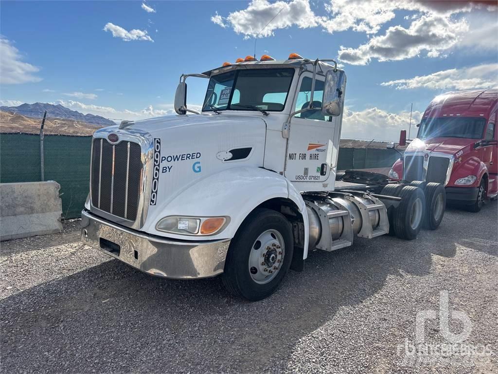 Peterbilt 384 Vilcēji