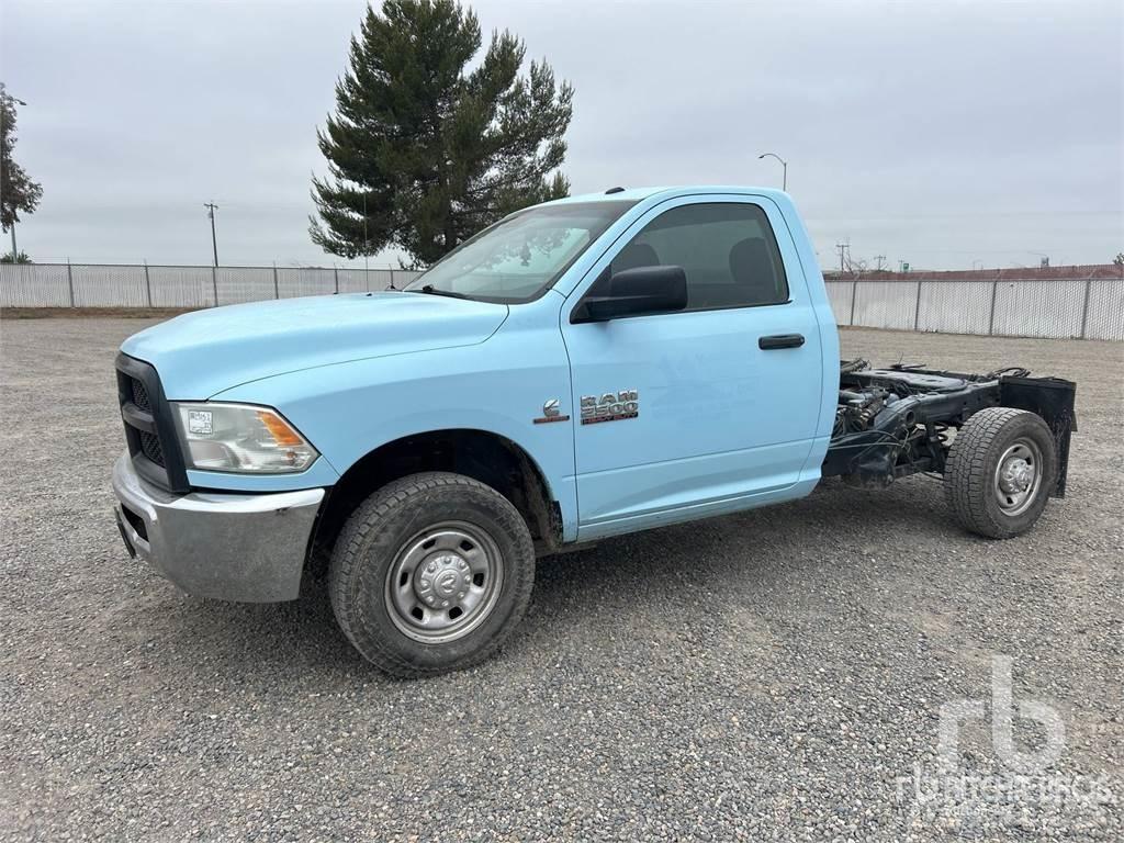 RAM 2500 Šasija ar kabīni