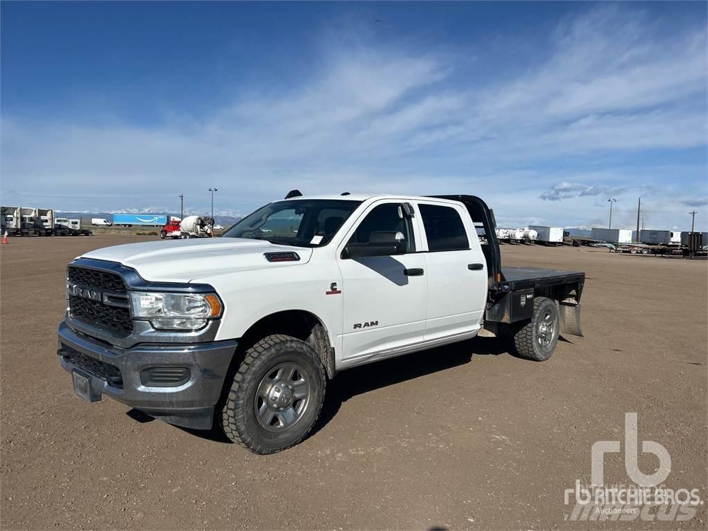 RAM 2500 Platformas/izkraušana no sāniem
