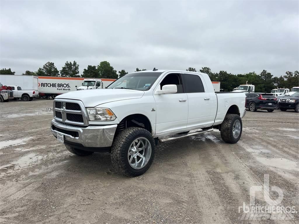RAM 2500 Vieglais kravas automobilis/izkraušana no sāniem