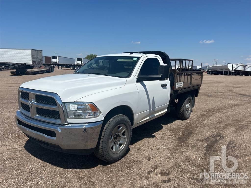 RAM 2500 Platformas/izkraušana no sāniem