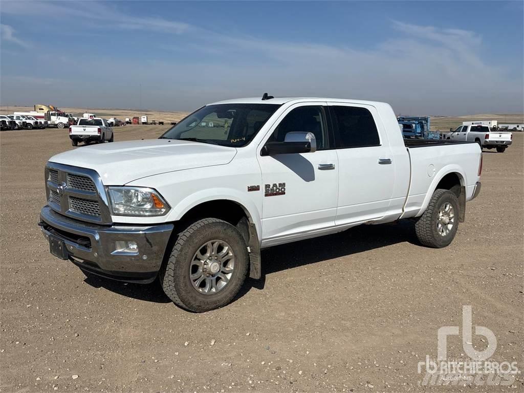 RAM 2500 Vieglais kravas automobilis/izkraušana no sāniem