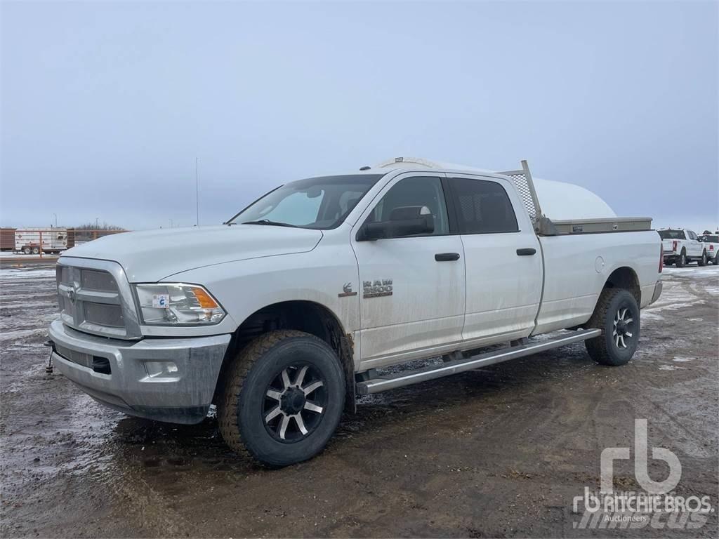 RAM 3500 Vieglais kravas automobilis/izkraušana no sāniem