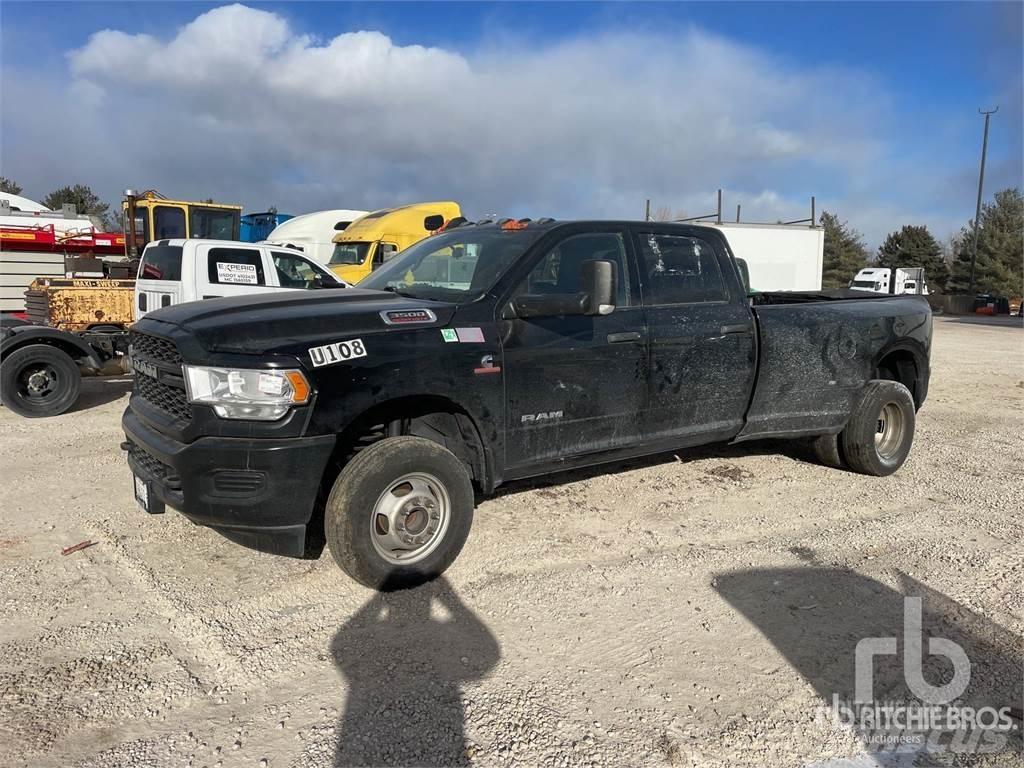 RAM 3500 Vieglais kravas automobilis/izkraušana no sāniem