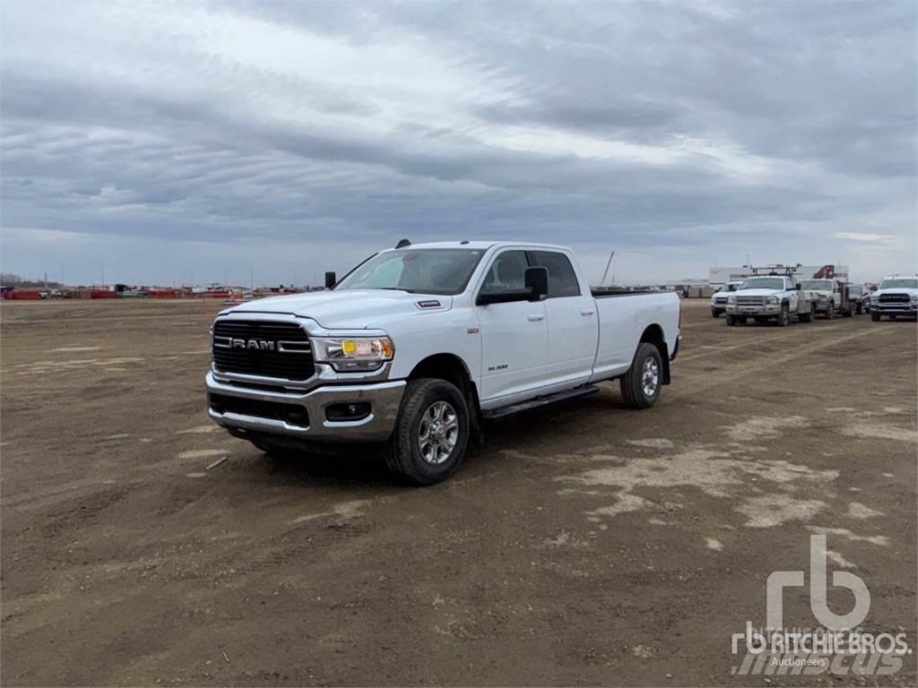 RAM 3500 Vieglais kravas automobilis/izkraušana no sāniem