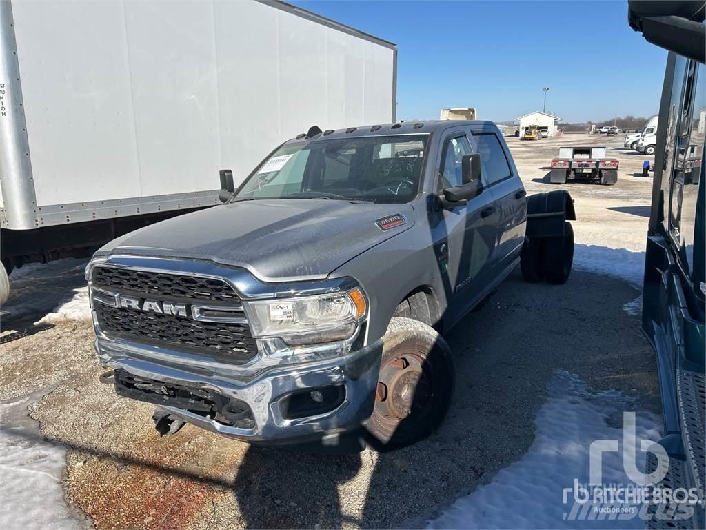 RAM 3500 Vieglais kravas automobilis/izkraušana no sāniem