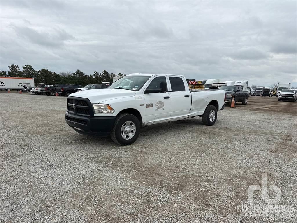 RAM 3500 Vieglais kravas automobilis/izkraušana no sāniem
