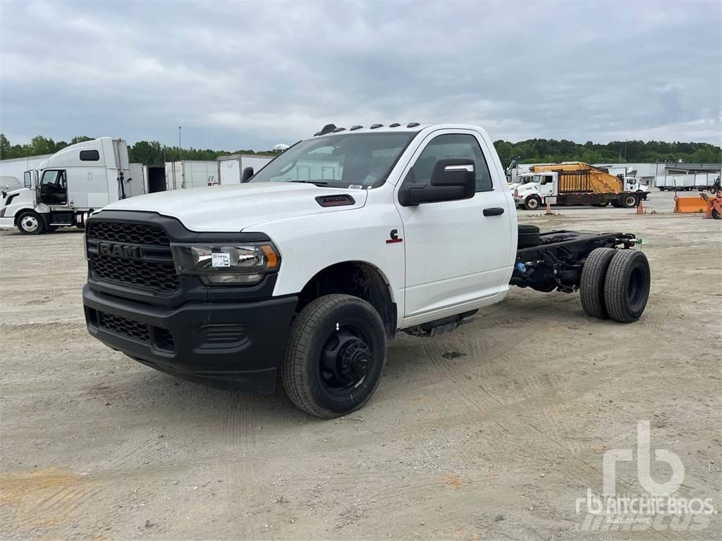 RAM 3500 Šasija ar kabīni