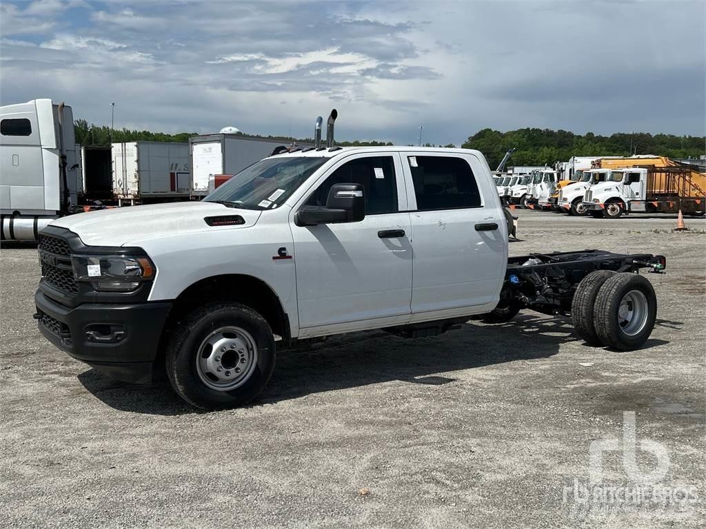 RAM 3500 Šasija ar kabīni