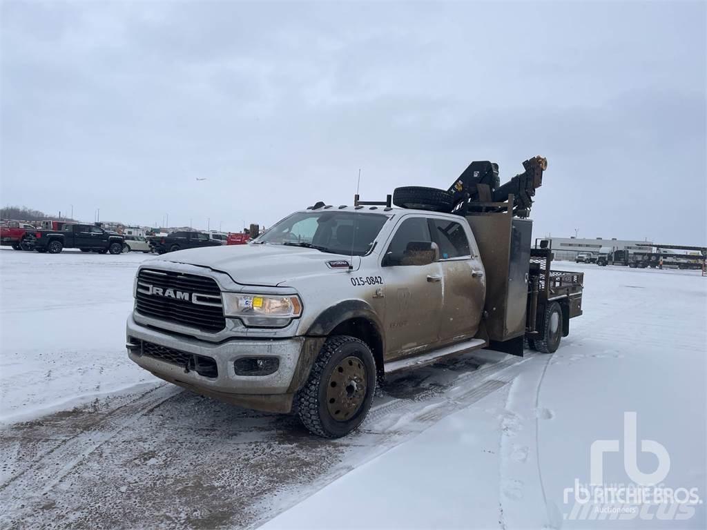 RAM 5500 Smagās mašīnas ar celtni