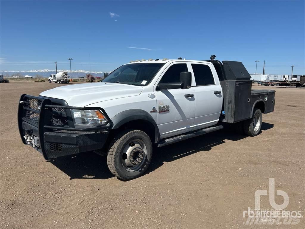 RAM 5500 Platformas/izkraušana no sāniem