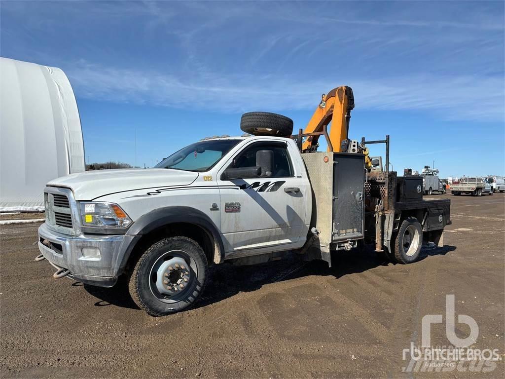 RAM 5500 Smagās mašīnas ar celtni