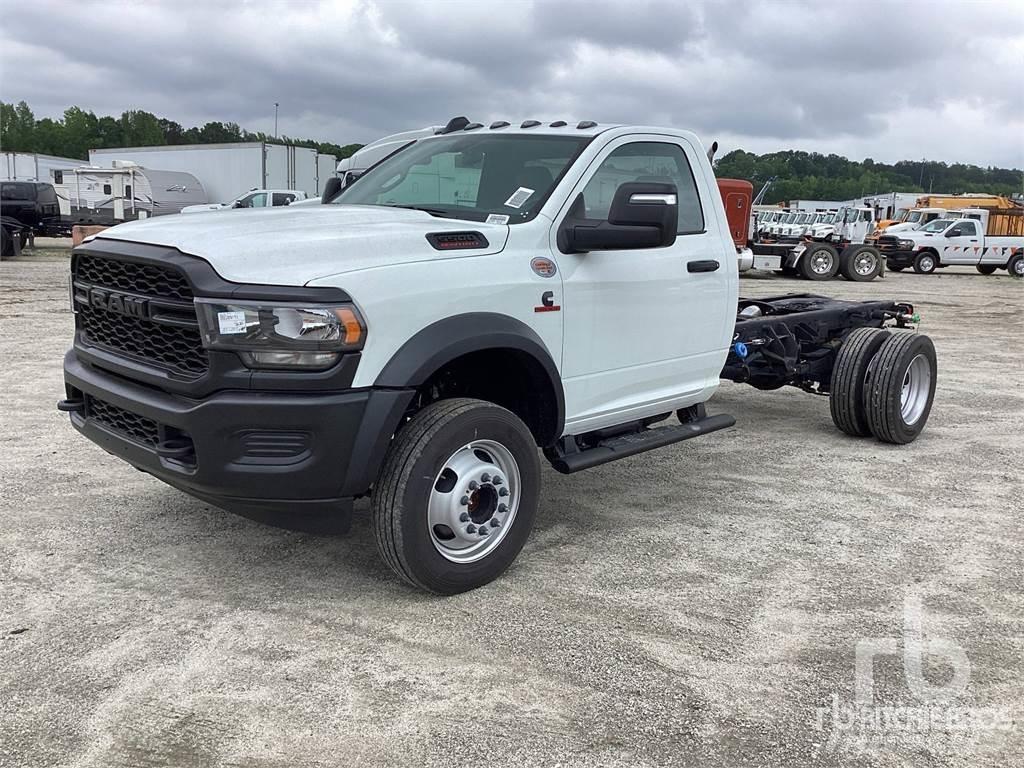 RAM 5500 Šasija ar kabīni