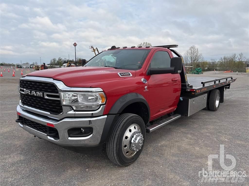 RAM 5500 Evakuators ar manipulatoru