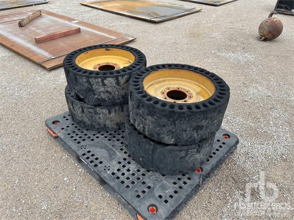  Skid Steer Riepas, riteņi un diski