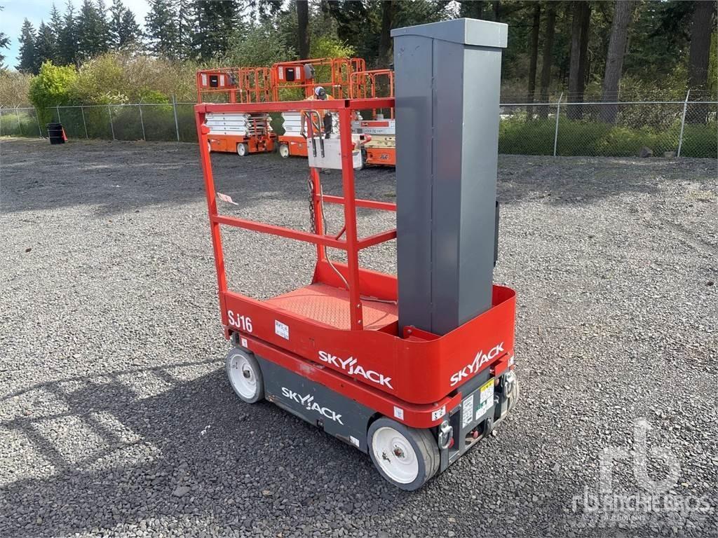 SkyJack SJ16 Šķerveida pacēlāji