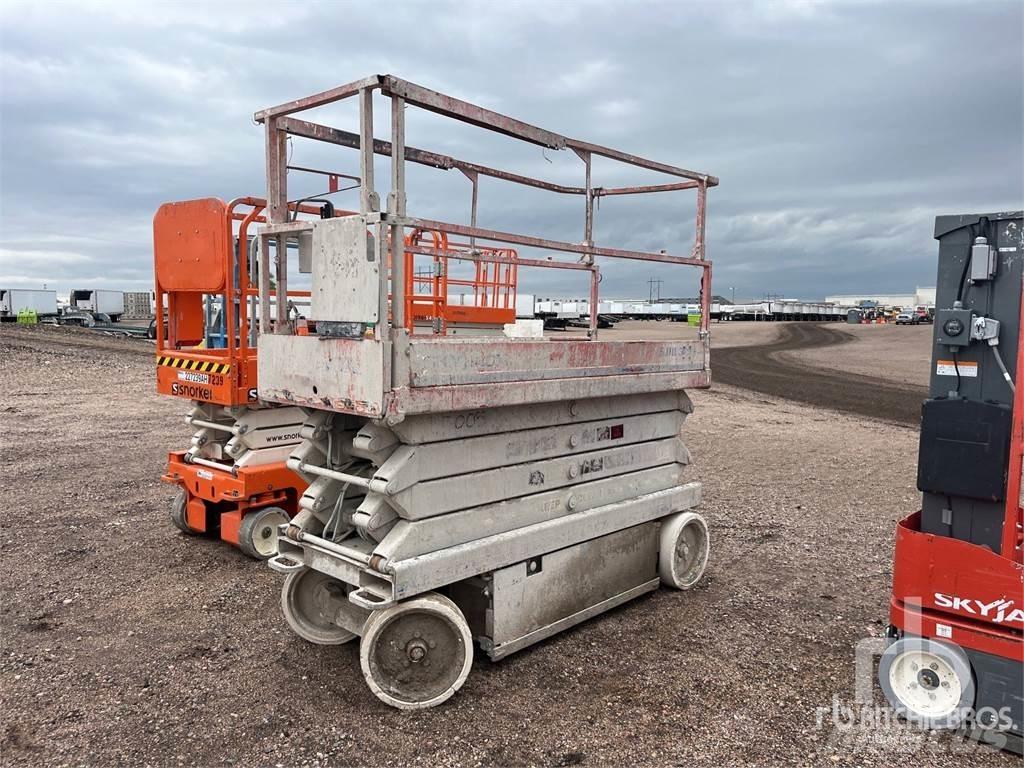 SkyJack SJ3226 Šķerveida pacēlāji