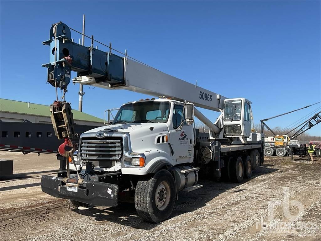 Sterling L9500 Smagās mašīnas ar celtni