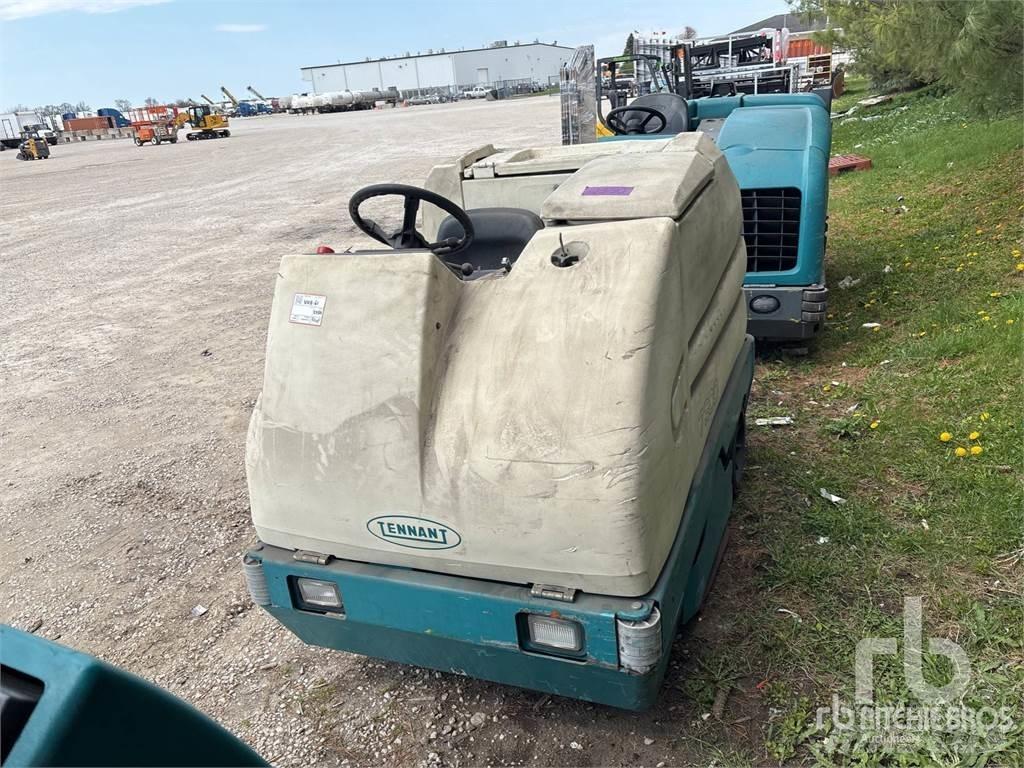 Tennant 7300 Ielu tīrīšanas mašīnas