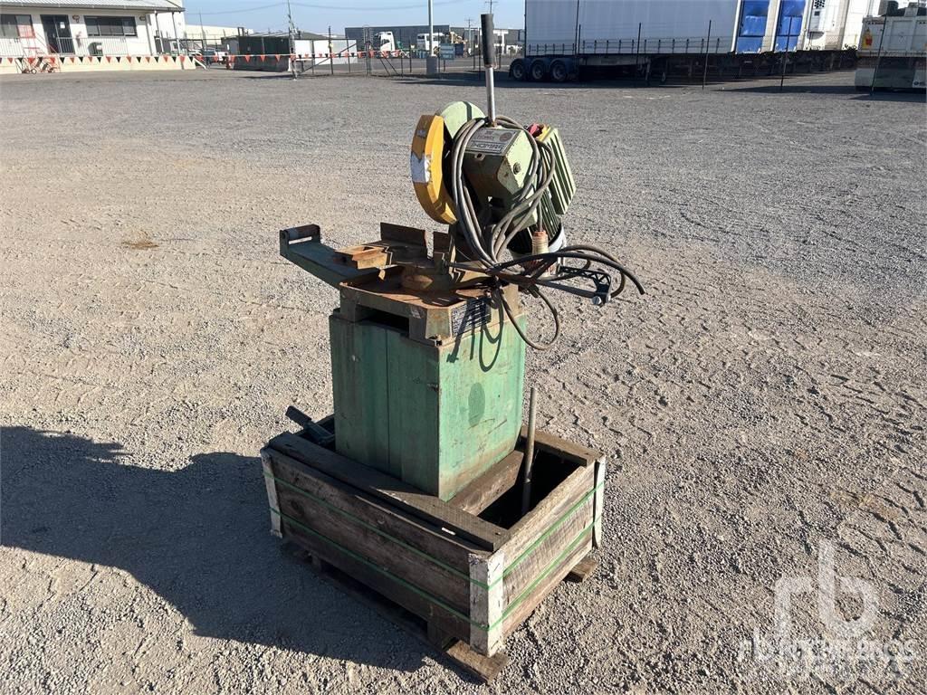 Thomas 300T Būvniecība- Citi