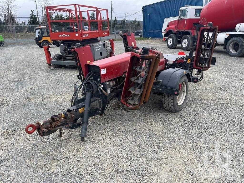 Toro 2700 Komunālā tehnika- Citi