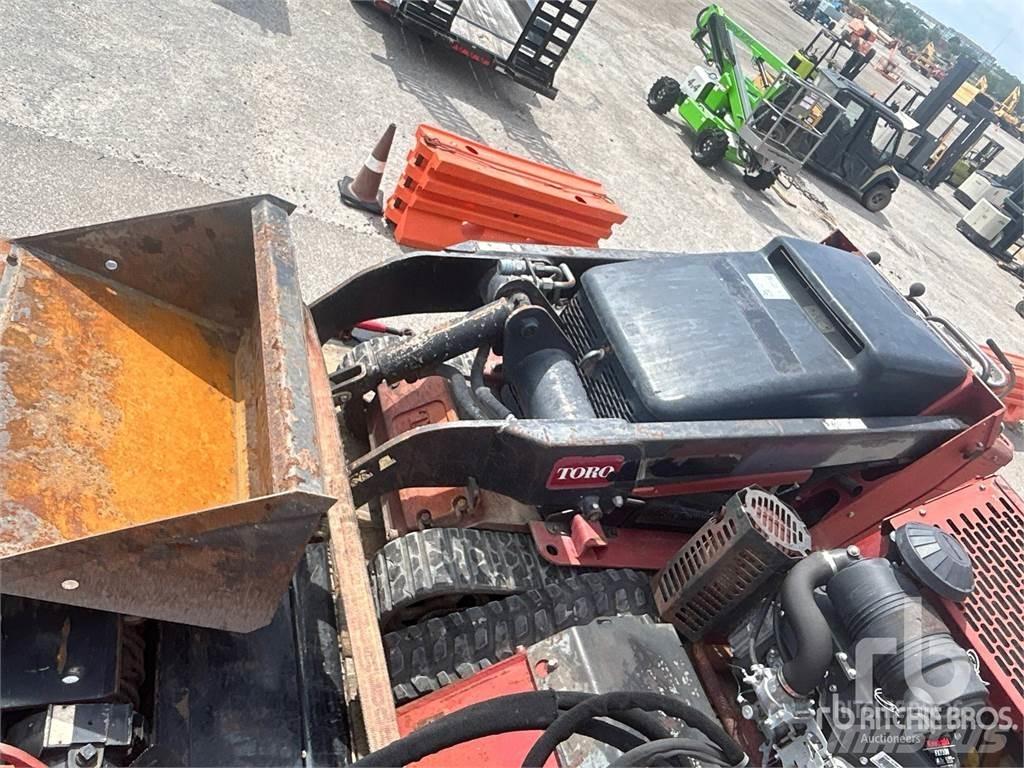 Toro TX525N Lietoti riteņu kompaktiekrāvēji