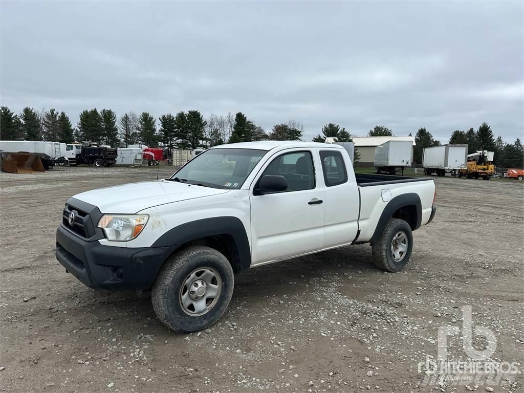 Toyota TACOMA Vieglais kravas automobilis/izkraušana no sāniem