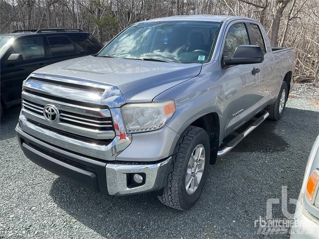 Toyota TUNDRA Vieglais kravas automobilis/izkraušana no sāniem