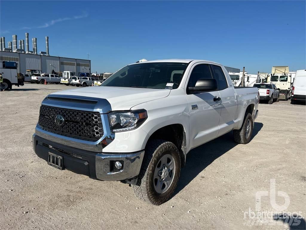 Toyota TUNDRA Vieglais kravas automobilis/izkraušana no sāniem