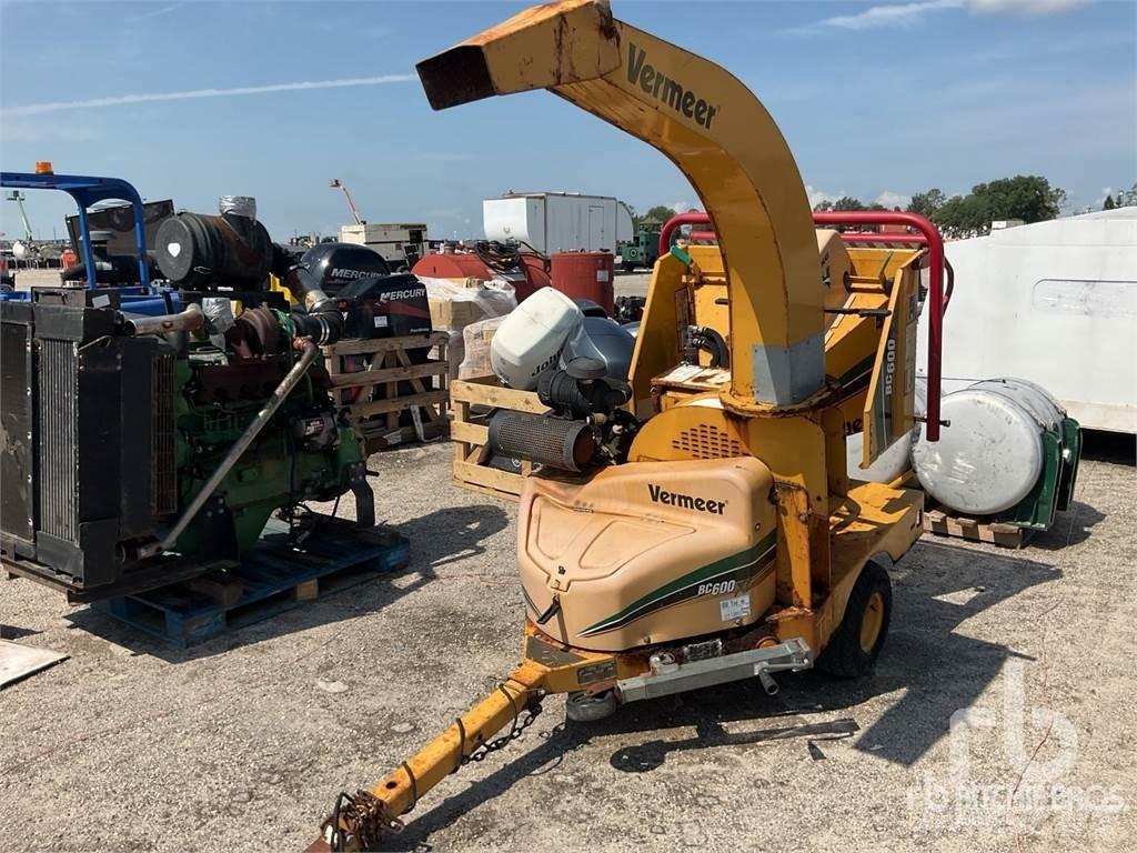 Vermeer BC600XL Koksnes šķeldotāji