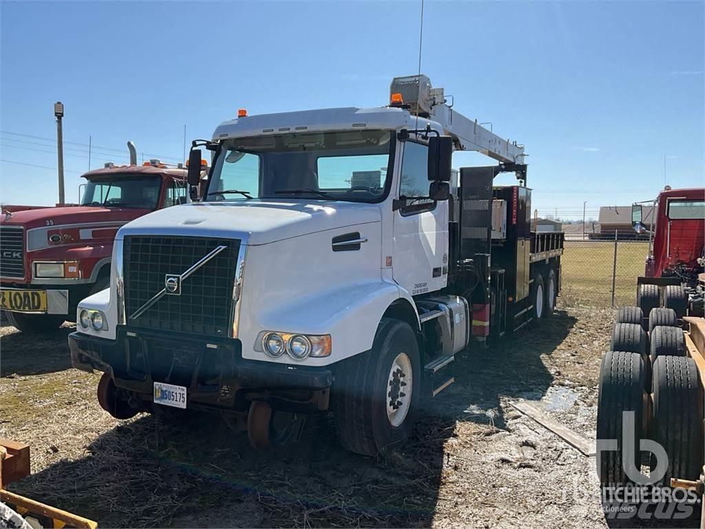 Volvo VHD Smagās mašīnas ar celtni