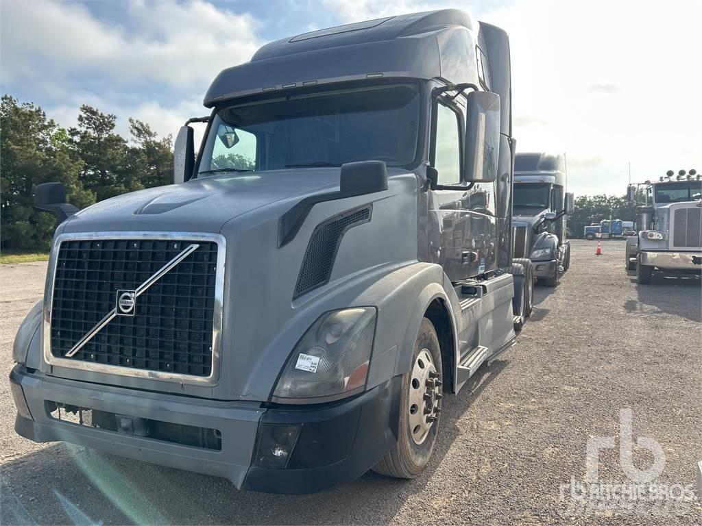 Volvo VNL Vilcēji