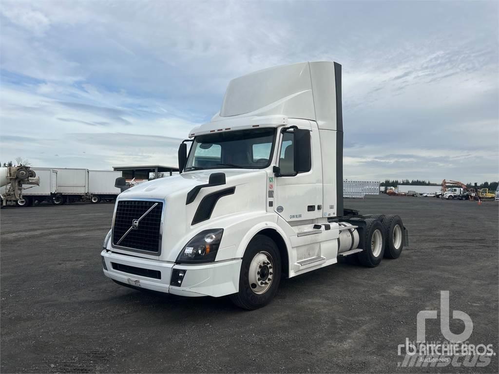 Volvo VNL300 Vilcēji