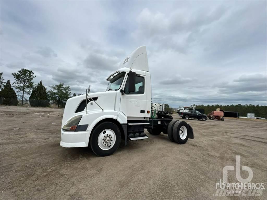 Volvo VNL300 Vilcēji