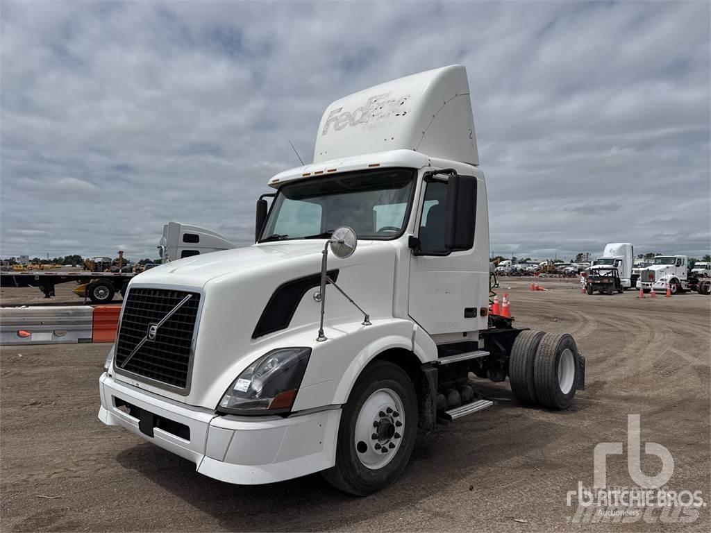 Volvo VNL300 Vilcēji